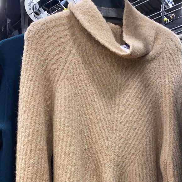 Theory Moving Rib Turtleneck Sweater, Light Natural - Picture 3 of 14